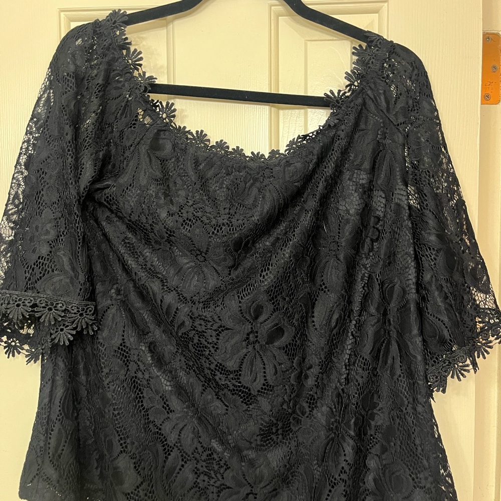 Black Lace Women's Off The Shoulder Top
